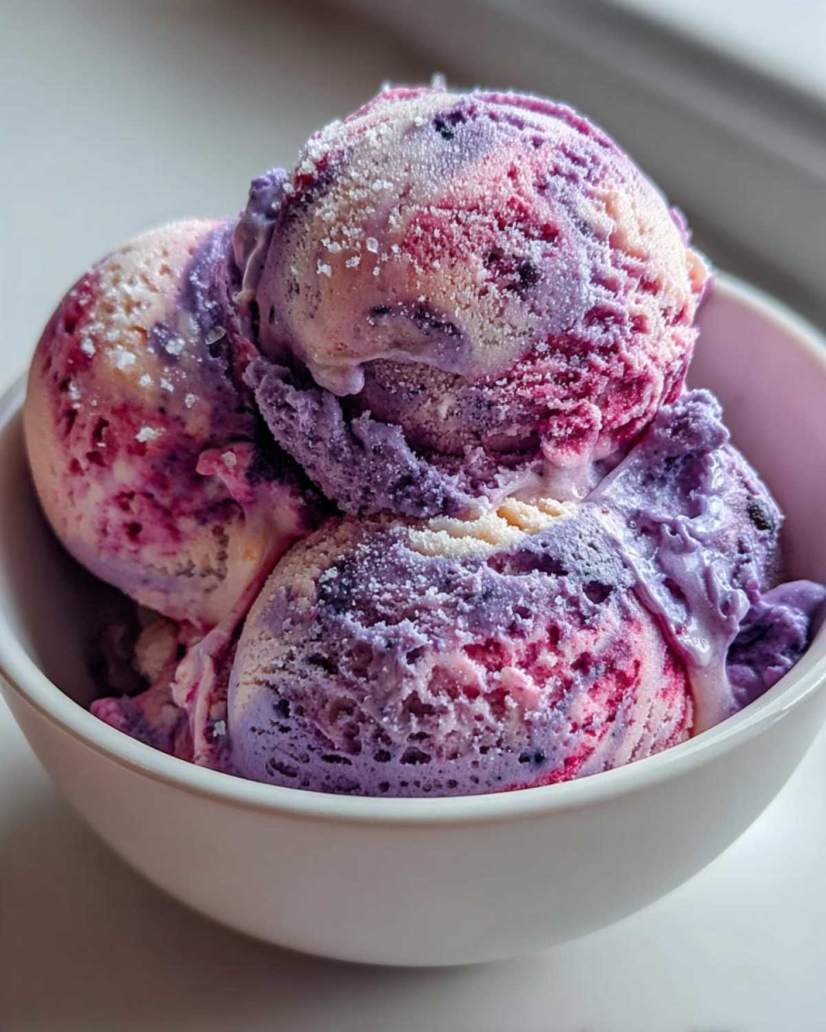 Vegan Berry Ice Cream - detail 1
