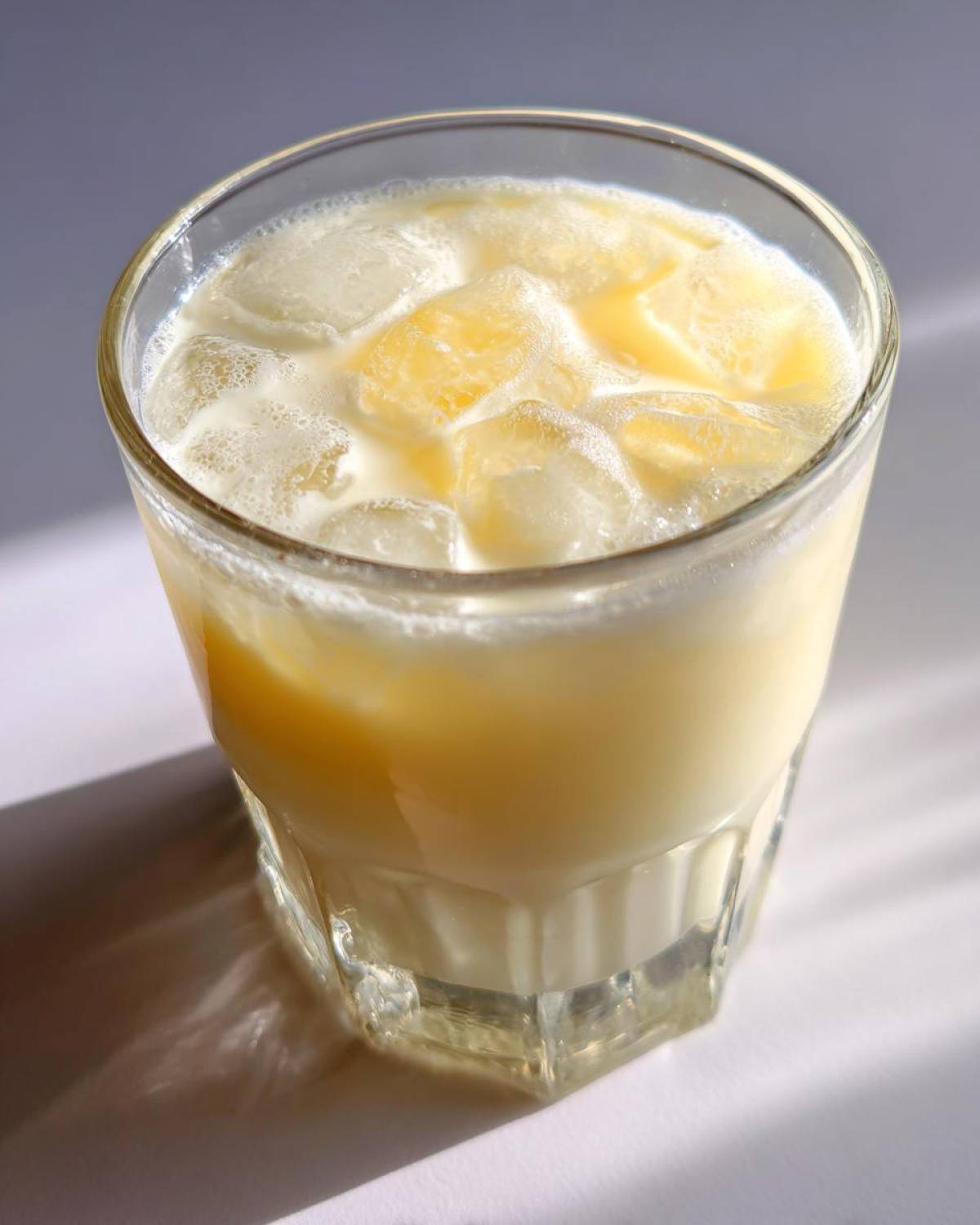 Creamy Lemonade with Sweetened Condensed Milk - detail 2