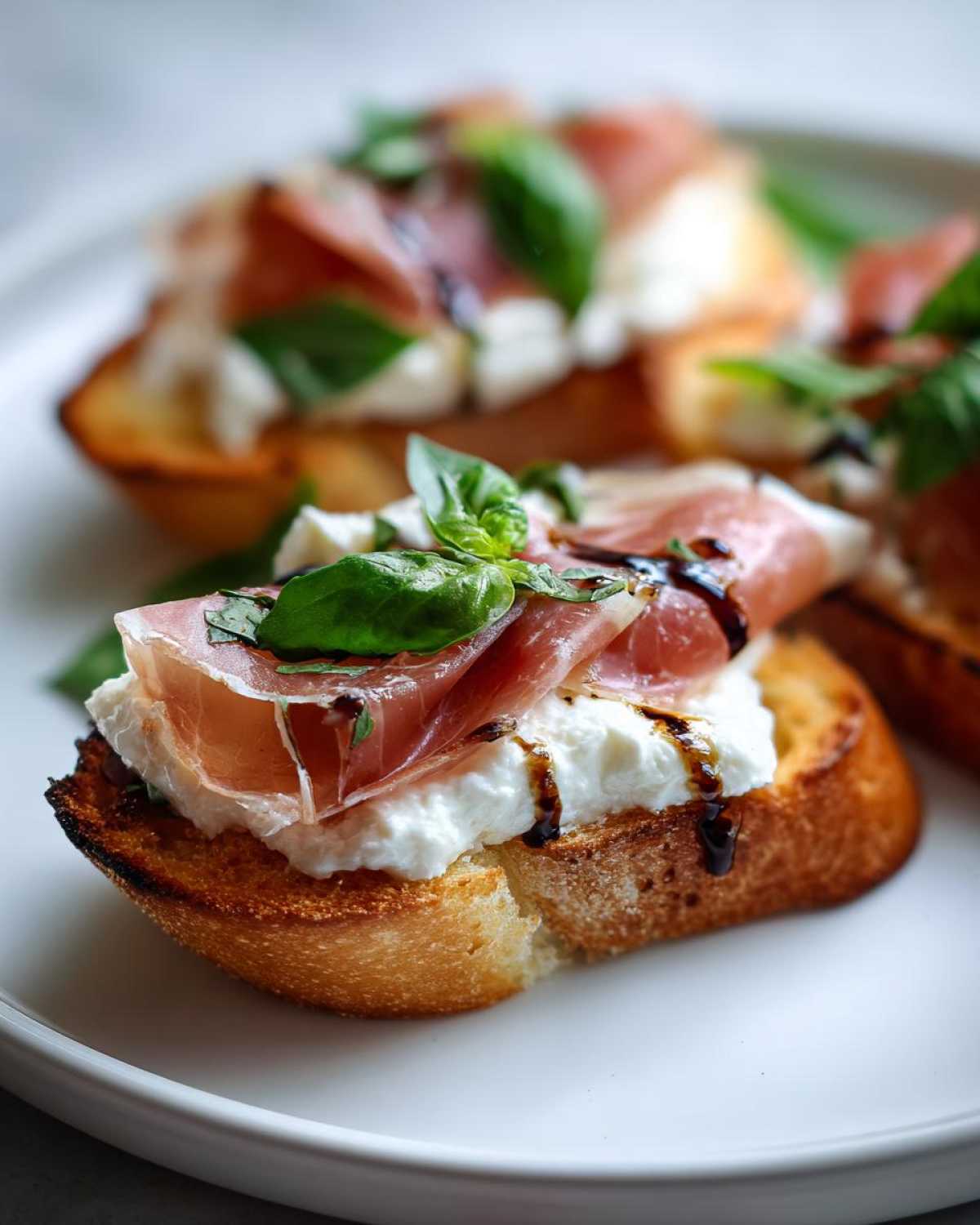 Burrata & Prosciutto Crostini - detail 3