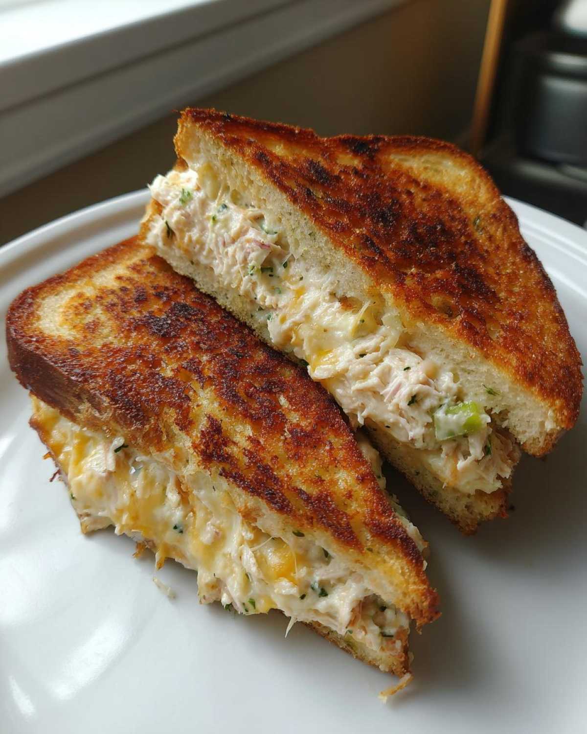 Classic tuna melt - detail 2