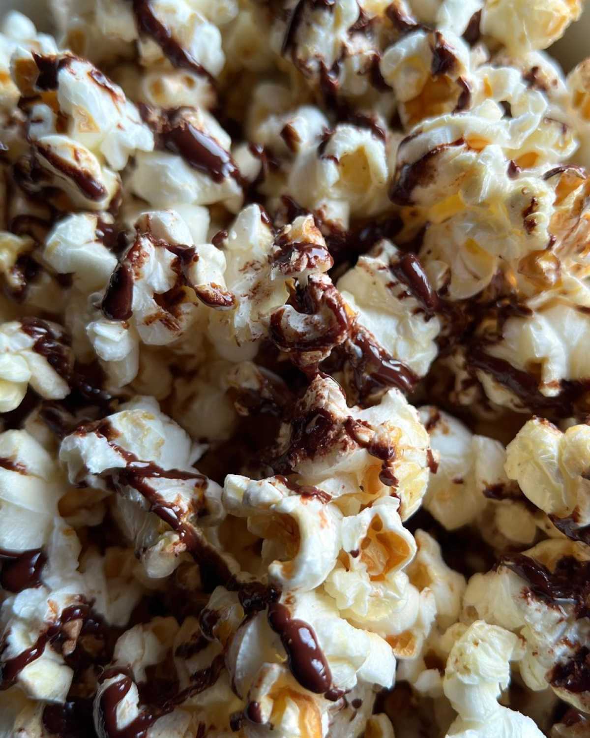 Mocha Drizzle Popcorn - detail 2