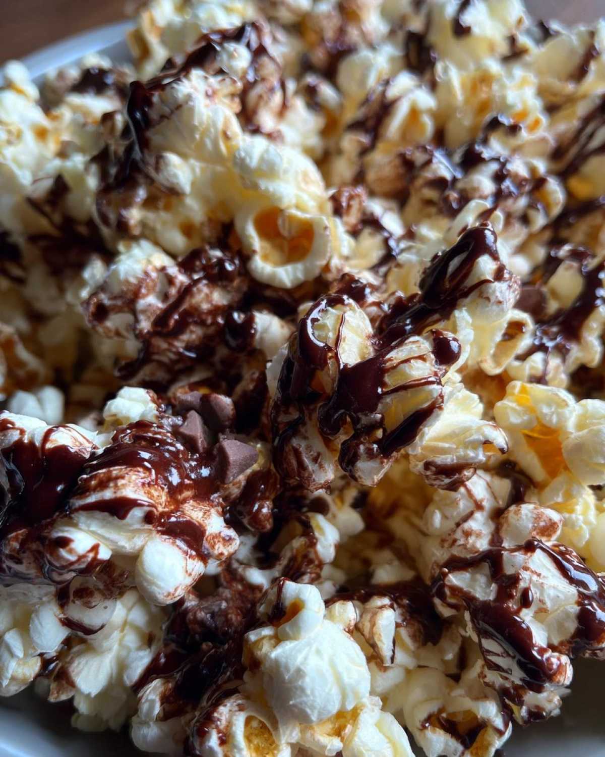 Mocha Drizzle Popcorn - detail 3