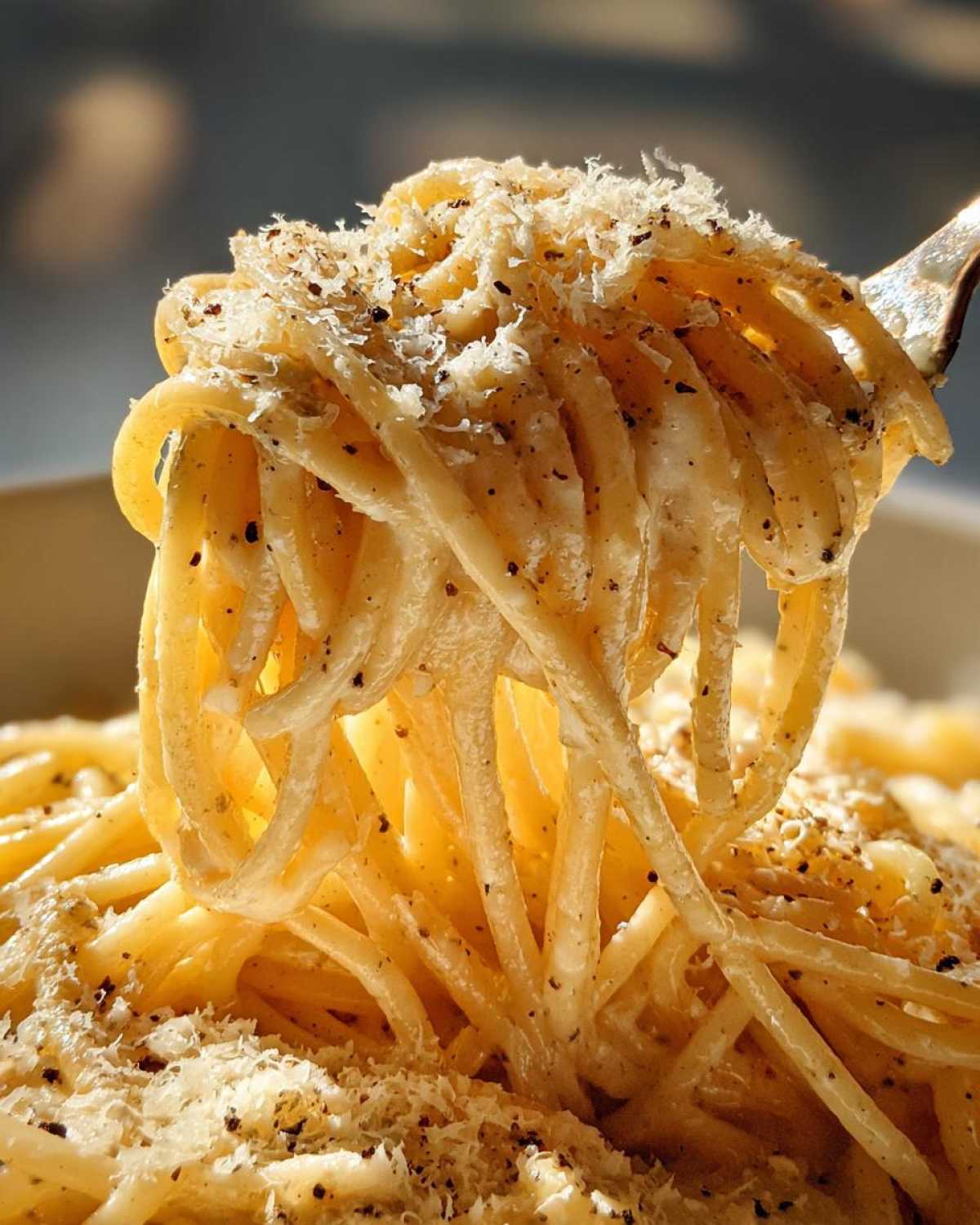 Spaghetti Cacio e Pepe - detail 1