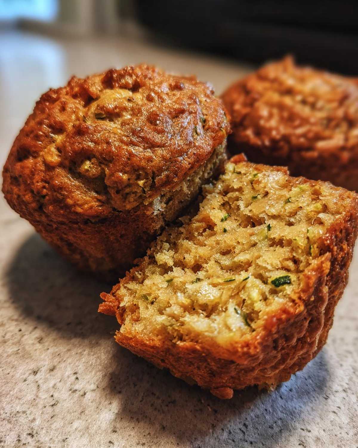 Vegan zucchini muffins - detail 2