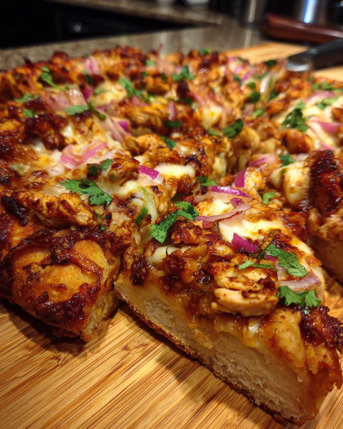 Homemade BBQ Chicken Pizza - detail 2