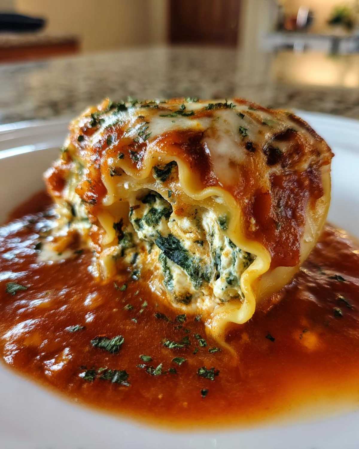 Spinach and Ricotta Lasagna Roll-Ups - detail 1