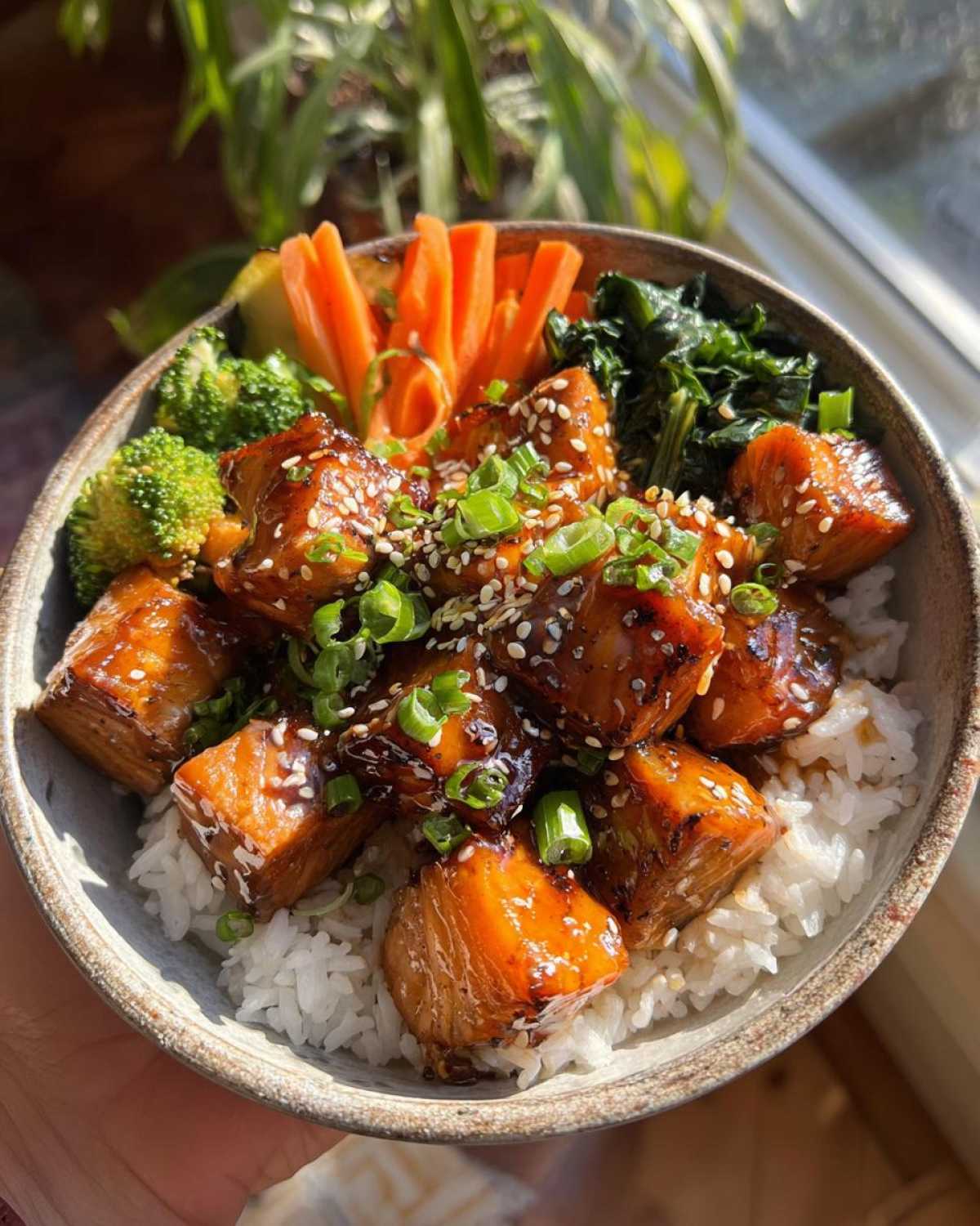 Teriyaki Glazed Salmon Bowl - detail 1