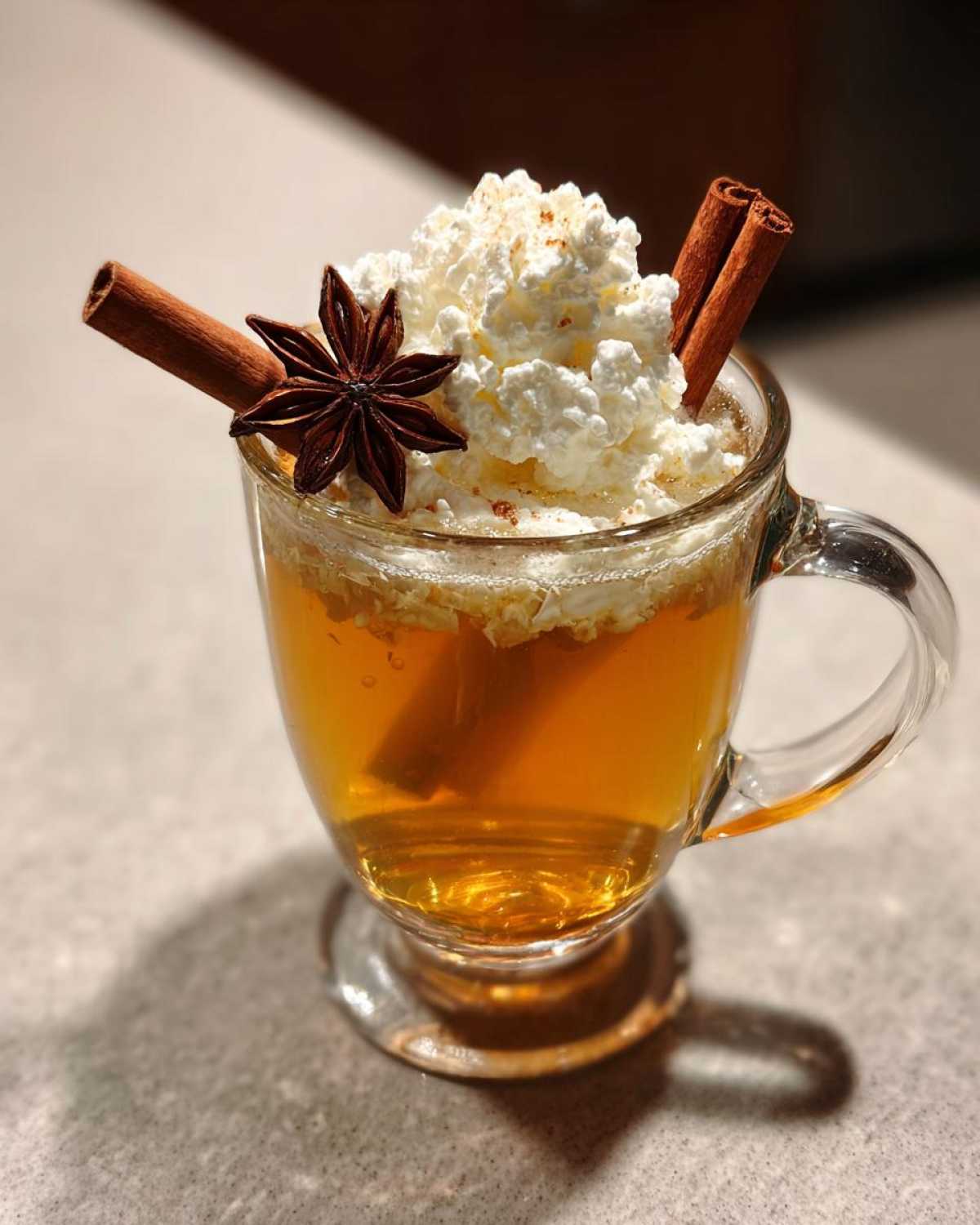 Hot Apple Pie Toddy - Warm Cocktail for Chilly Nights - detail 3