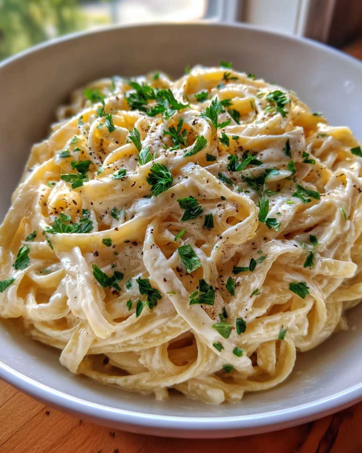 Low-Cal Fettuccine Alfredo Swap - Secret Ingredient Sauce - detail 4