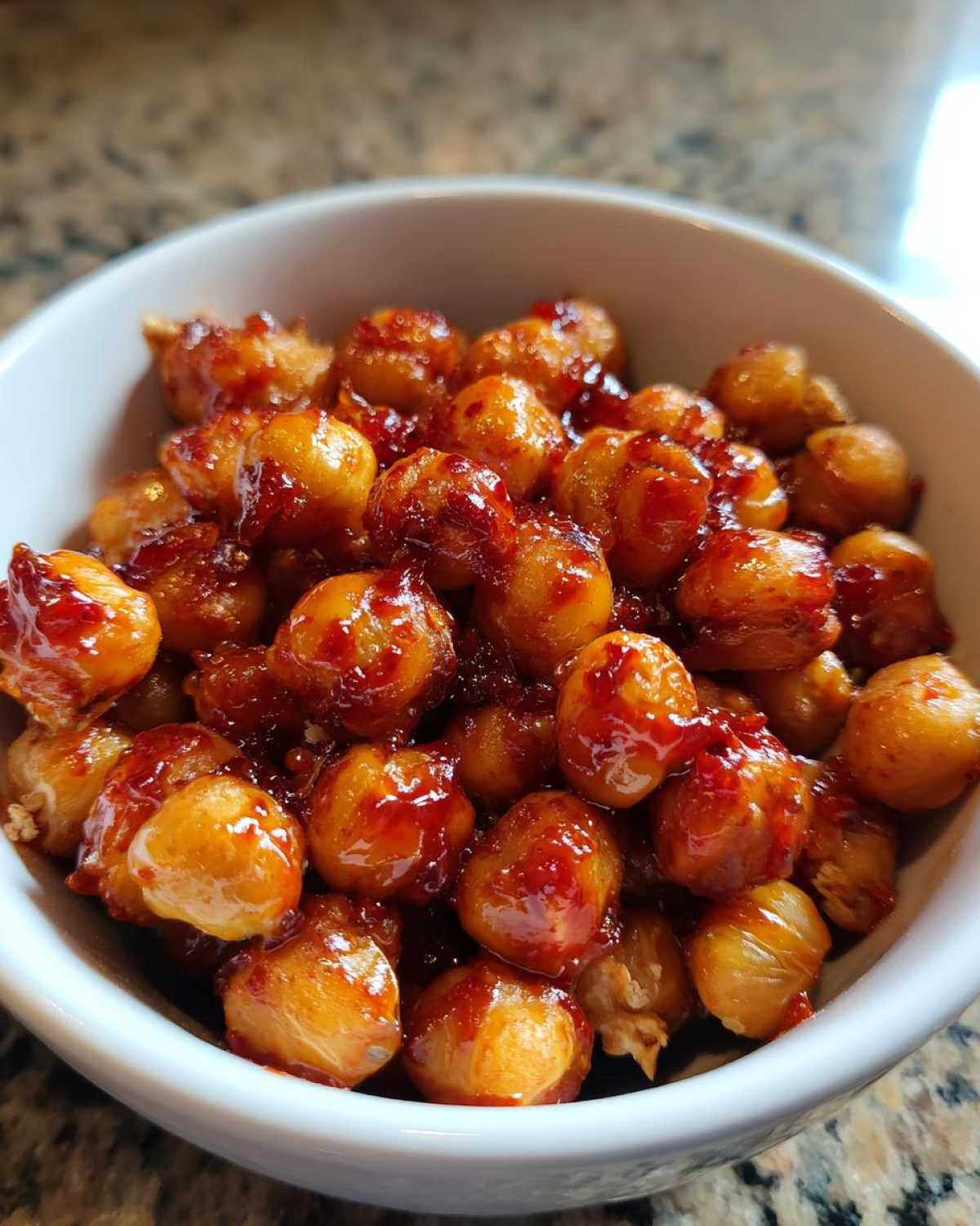 Maple Chili Roasted Chickpeas - Crunchy Healthy Munch - detail 1