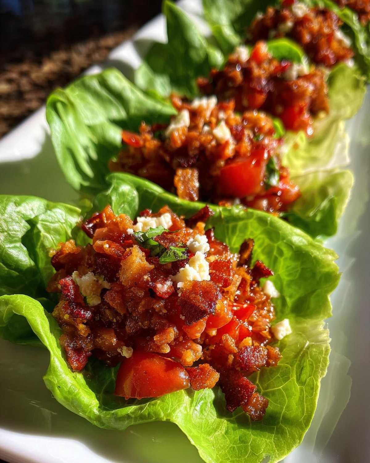 Mini BLT Lettuce Cups - Low-Carb Party Bites - detail 2