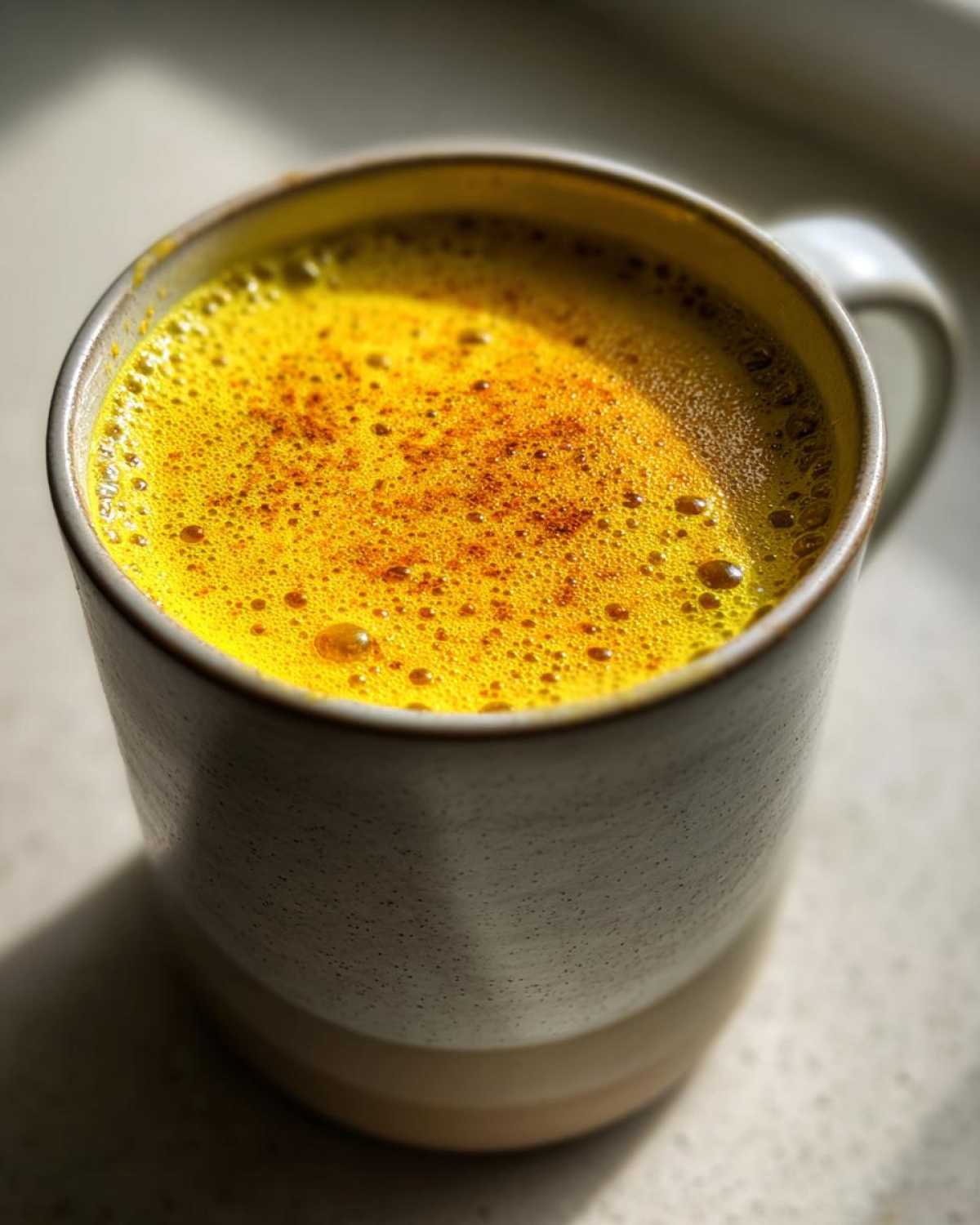 Turmeric Golden Milk Latte - Cozy Anti-Inflammatory Drink - detail 1