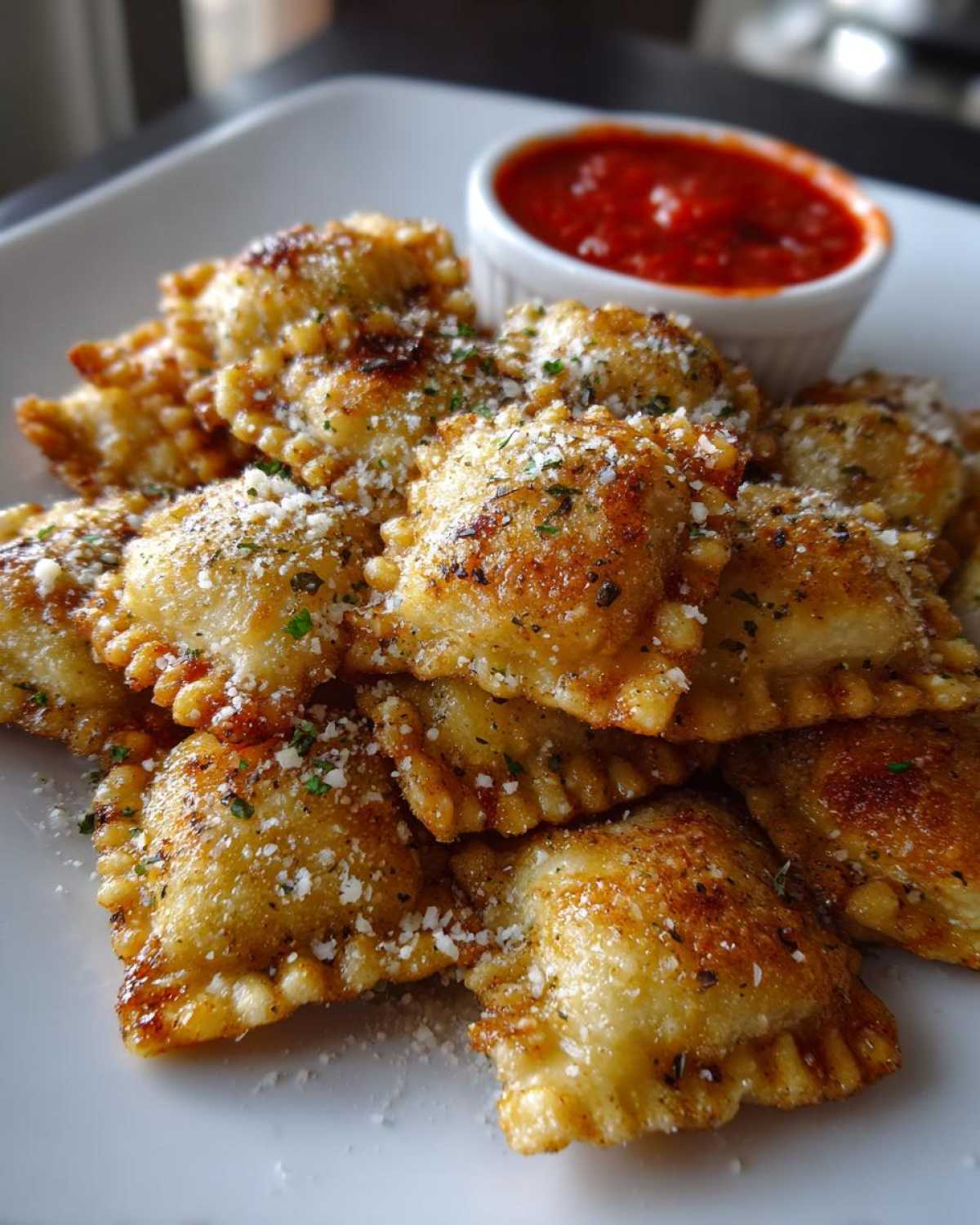 Air Fryer Ravioli (Crispy Pasta Chips) - detail 1