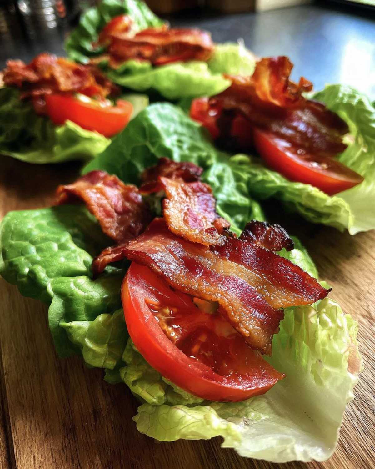 BLT Lettuce Cups (Low-Carb Lettuce Wraps) - detail 1