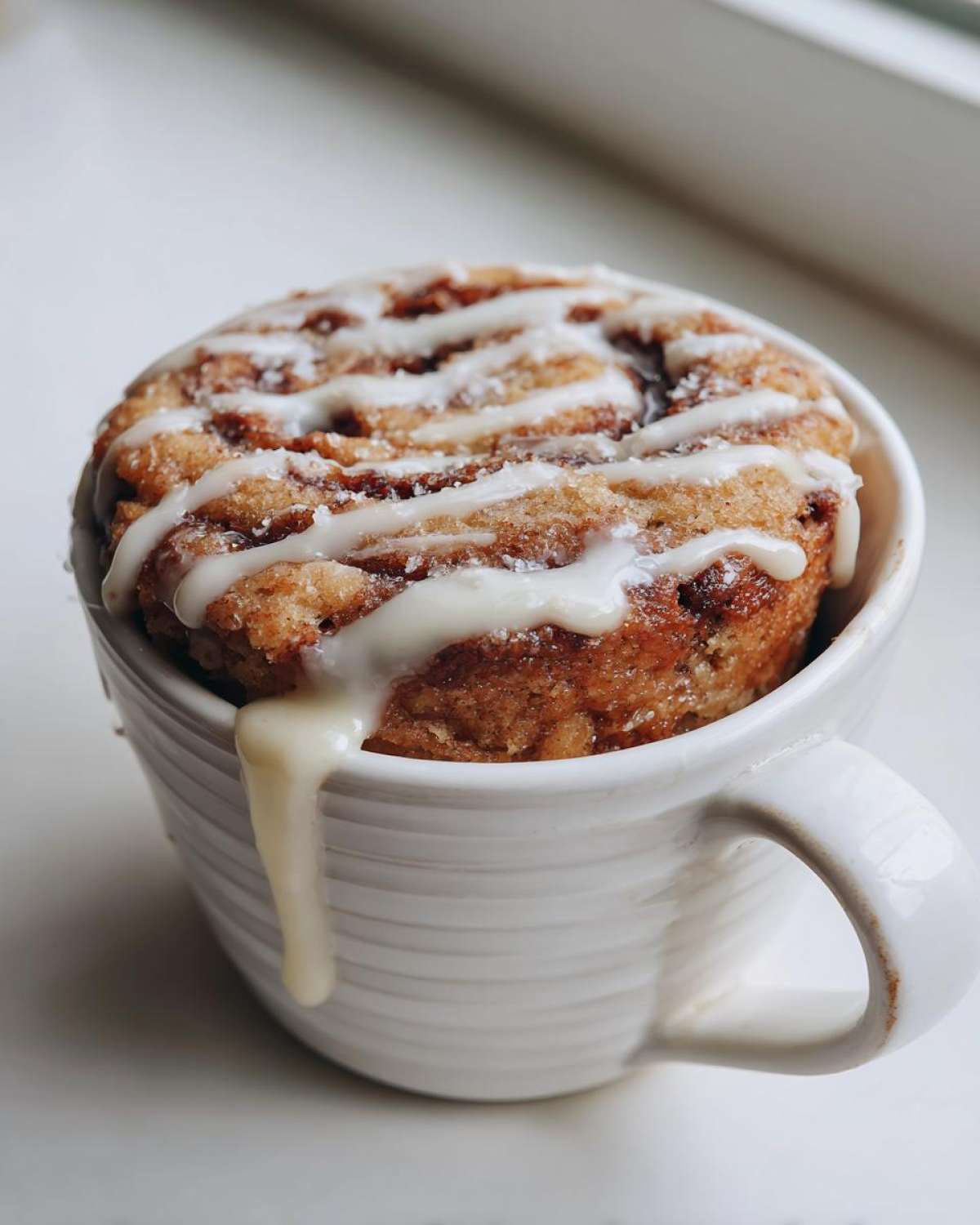 Cinnamon Roll Mug Cake (Single-Serve Dessert) - detail 1