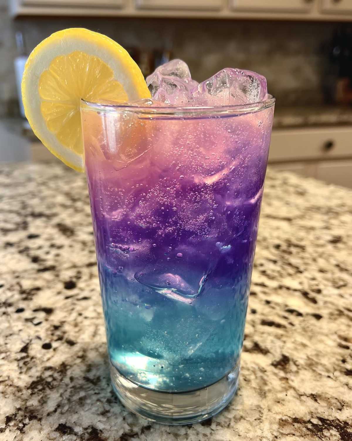 Color-Changing Galaxy Lemonade - detail 4