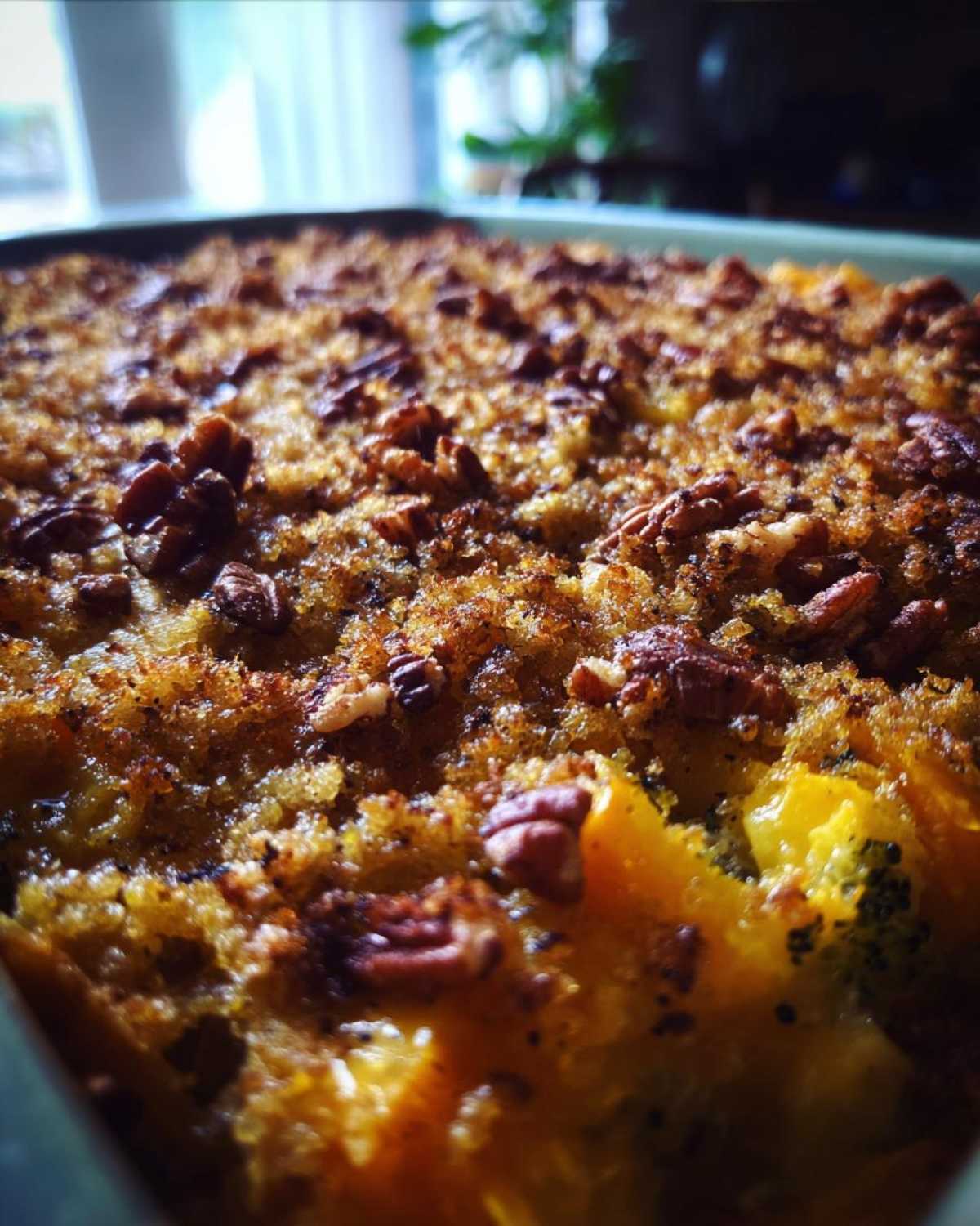 Crunchy topping squash casserole - detail 1
