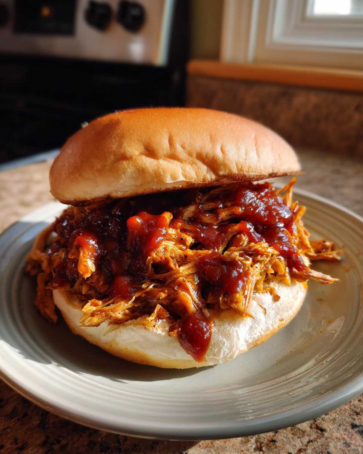 Jackfruit Pulled Pork Sandwiches (Vegan BBQ) - detail 2