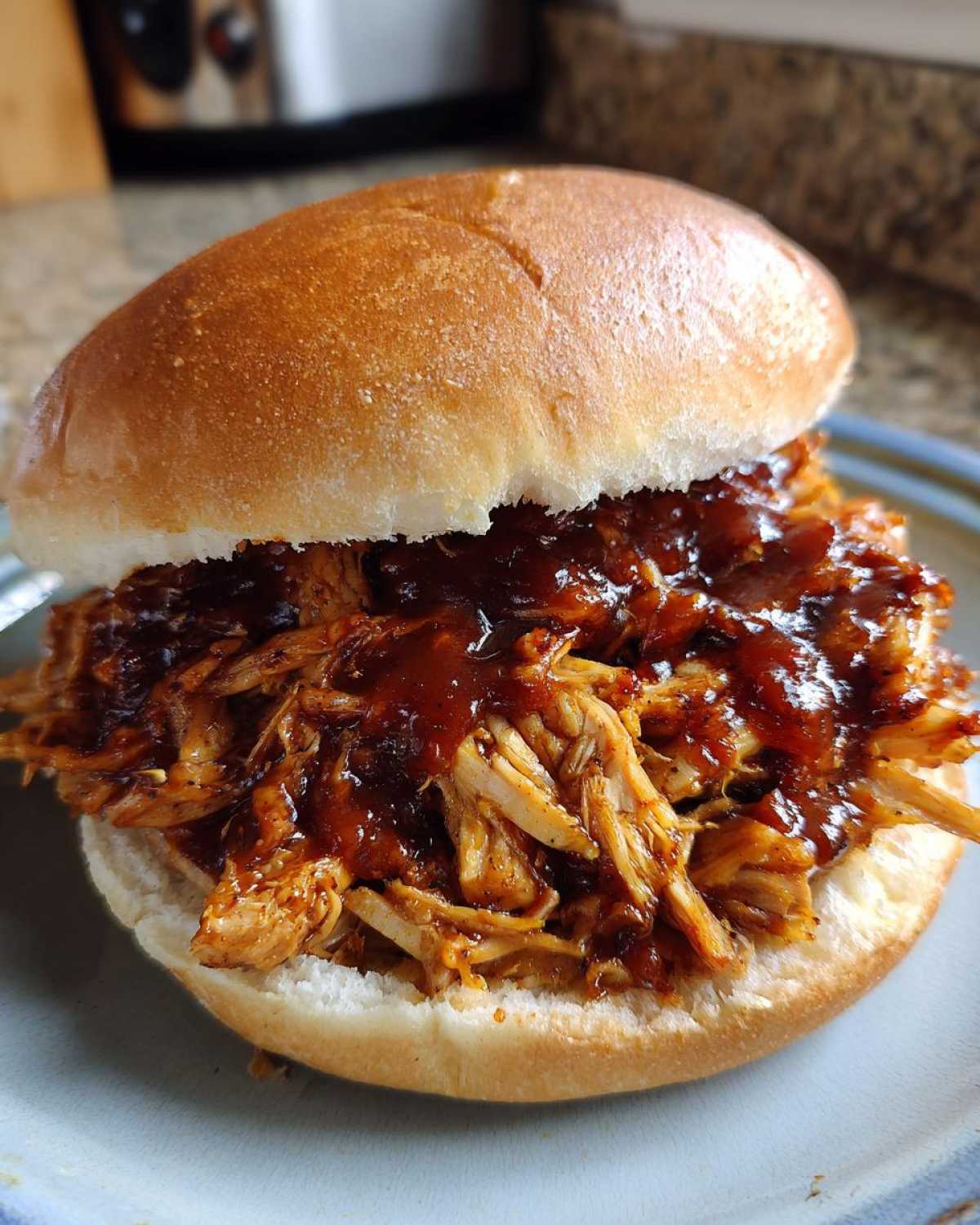 Jackfruit Pulled Pork Sandwiches (Vegan BBQ) - detail 3