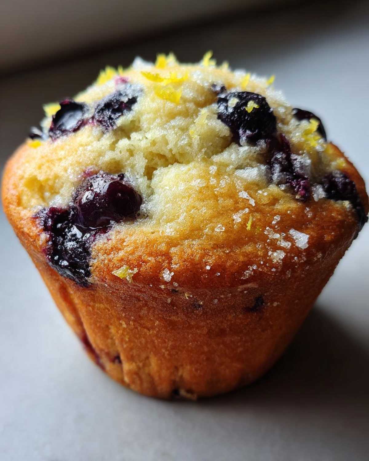 Lemon blueberry muffins - detail 3