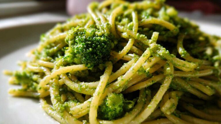 Broccoli Pesto Pasta