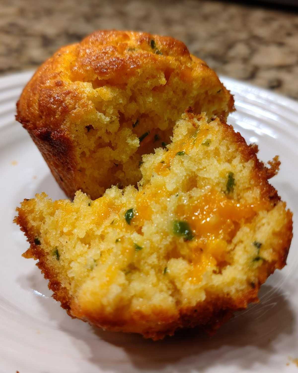 Cheddar Jalapeño Cornbread Muffins - detail 2