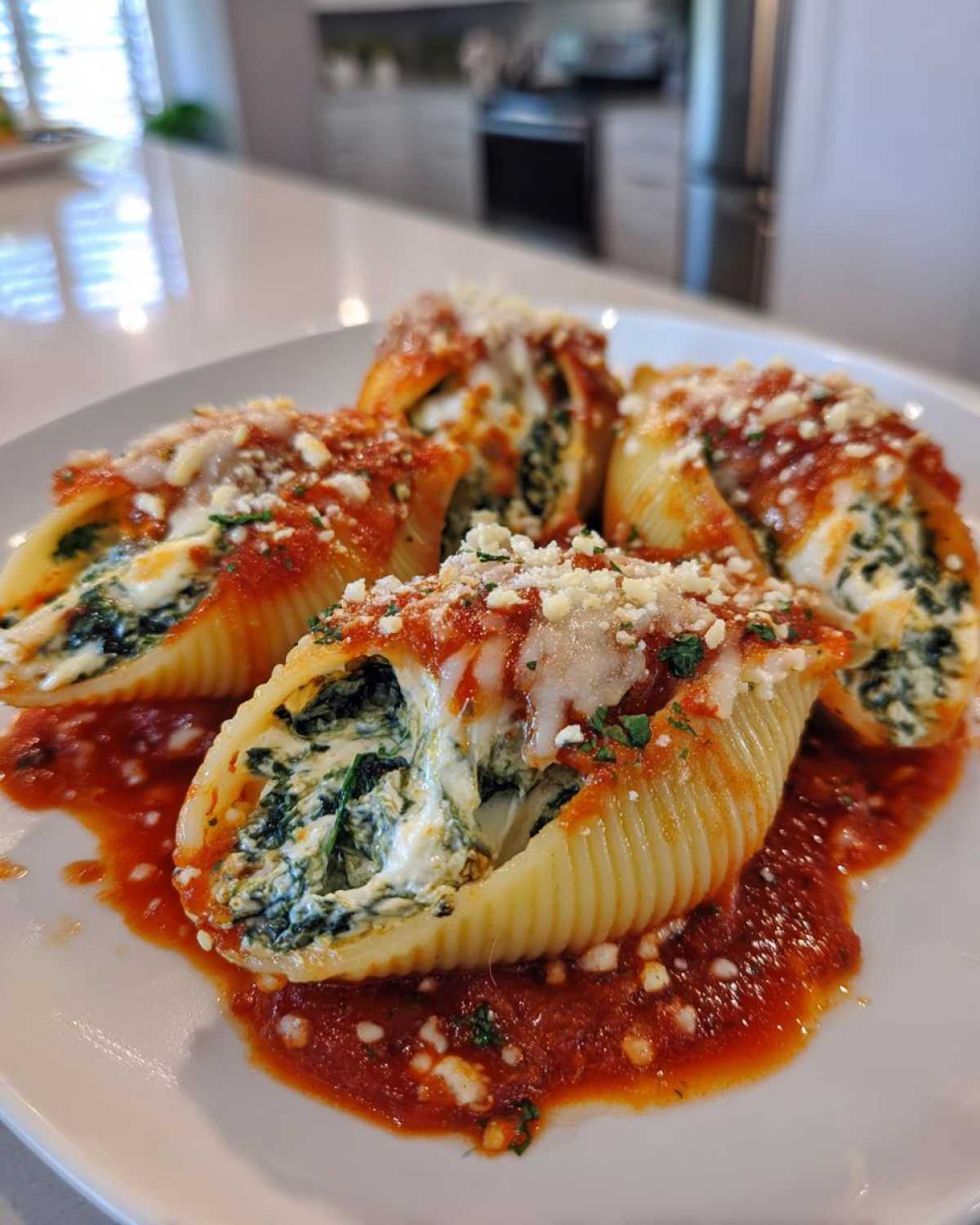 Spinach Ricotta Stuffed Shells - detail 3